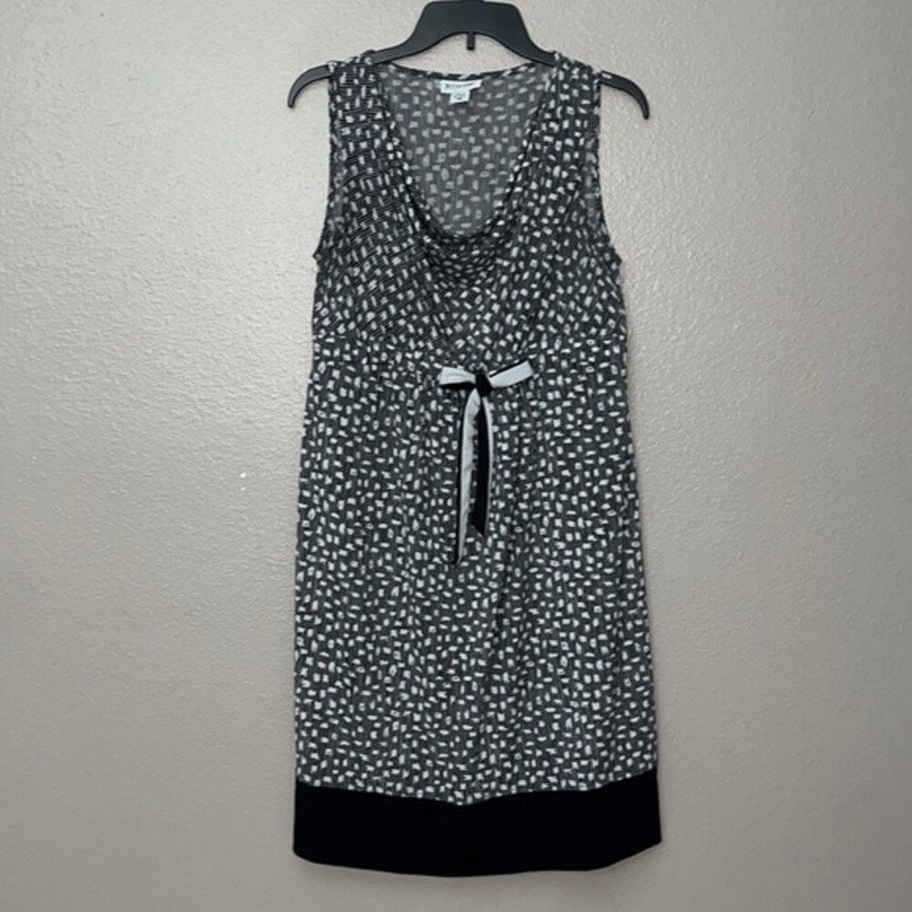 Motherhood Maternity woman’s sleeveless dress size Medium